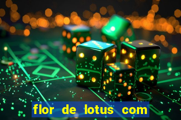 flor de lotus com lua tatuagem